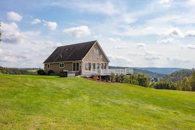 House Wellsboro