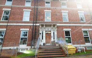 Apartment  Thornhill