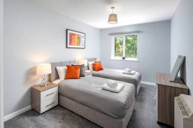 Apartment  Southgate