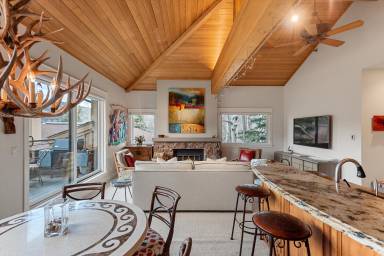 89 m² Condo