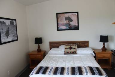 Motel  Hatch