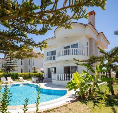 250 m² Villa