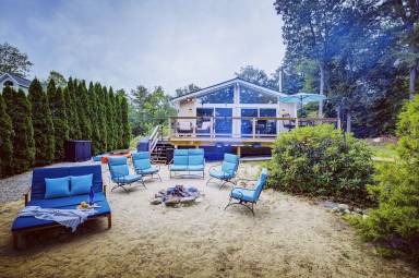 Cabin  Center Barnstead
