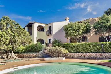 Kinderfreundliche Ferienwohnung mit Garten, Terrasse und Pool | Meerblick | Nah am Strand | Haustiere sind willkommen