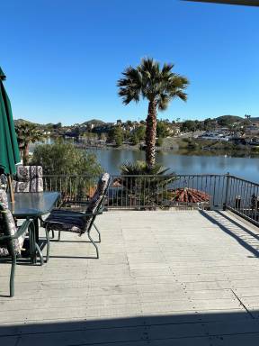 House  Canyon Lake