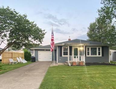 House Port Clinton