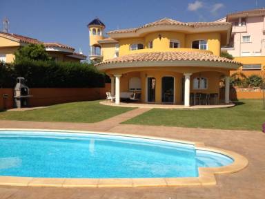 114 m² House