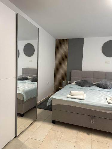 Apartma Predjama