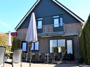 Huis Balkon / Patio Giethoorn