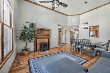 House  Mountain Home