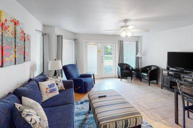 Condo Gruene