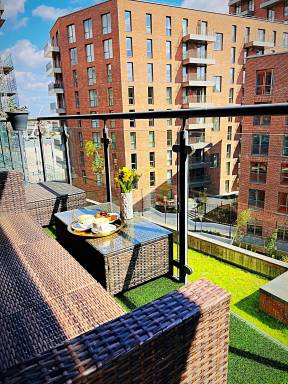Apartment  Newtown