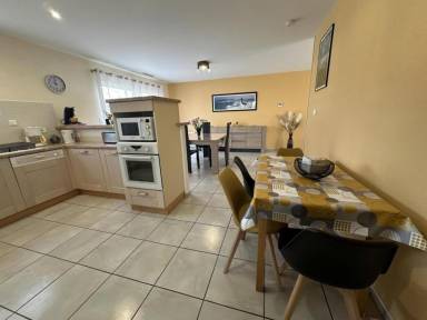 Agréable gîte entièrement équipé avec barbecue, terrasse et jardin