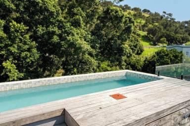 Fully equipped flat with barbeque, terrace & private pool | Next to Bo-Kaap | Mountain view | Perfect for remote work