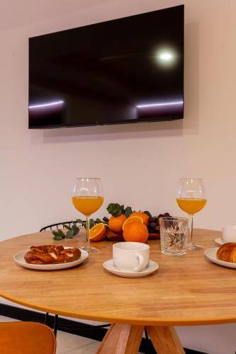 Lovely serviced apartment with terrace | Next to Alcázar of Jerez de la Frontera | Pets are welcome — photo 3