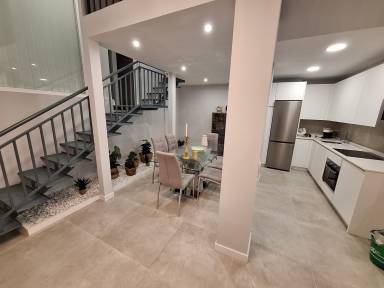 100 m² Apartment
