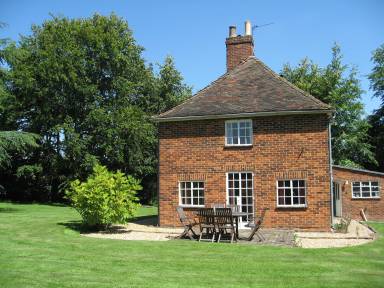 Cottage  Canterbury