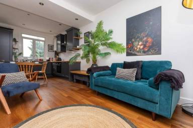 Apartment  London Borough of Wandsworth