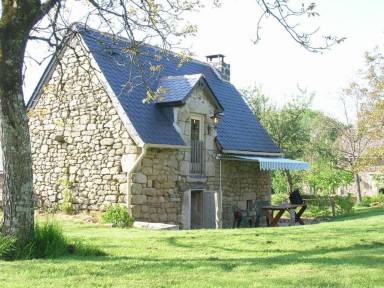 Maison de vacances Camps-Saint-Mathurin-Léobazel