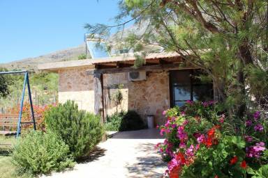 House  Agia Paraskevi