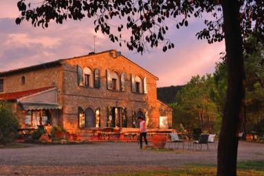 Appartement in Volterra mit Pool