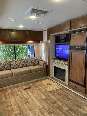 House  Tatum Ridge