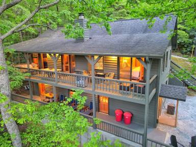 Cabin  Clayton