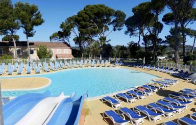 Village vacances Vestric-et-Candiac