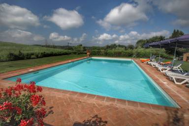 Farmhouse Proceno