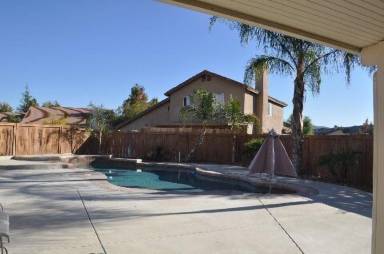 House  East Hemet