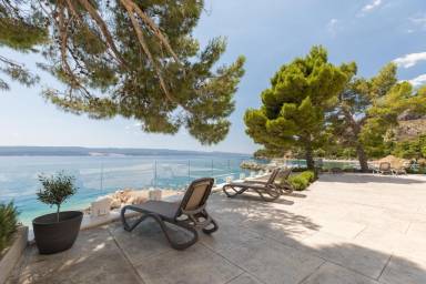 1-Zimmer-Ferienwohnung mit Pool am Strand Medici, Omis (A-25214-c)