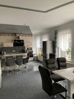 120 m² Apartment