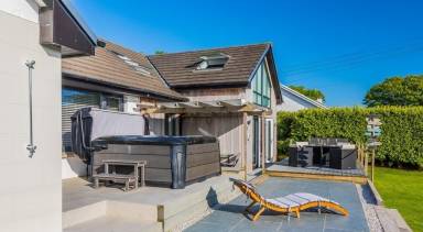 House Praa Sands