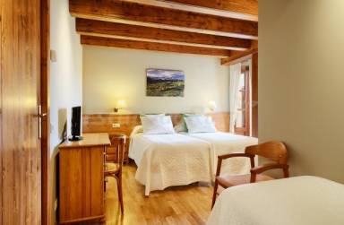 Casa rural con terraza, barbacoa y piscina | Vistas a la montaña