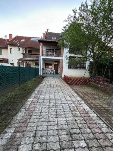 Apartman Lócs
