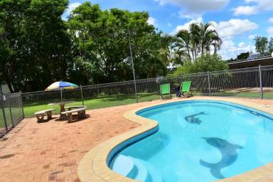 Motel Pool Charters Towers
