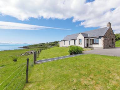 Nice cottage with garden | Close to the beach