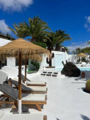 Casa apta para familias con terraza, jardín y piscina privada | Vistas al mar | Ideal para teletrabajar