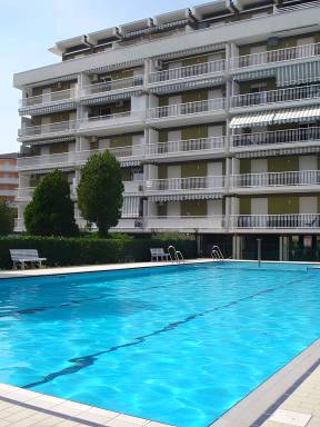 Ferienwohnung mit Pool, Garten und Terrasse