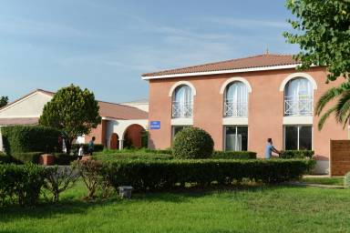 Maison de vacances Ouveillan