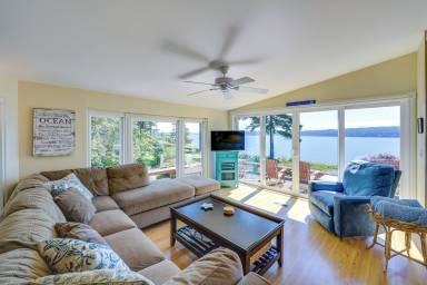 Cottage with patio | Mountain view