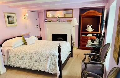 Bed and breakfast  Doylestown