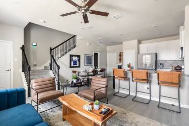 House Mesquite Commons