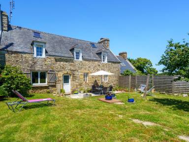 90 qm Ferienhaus für 5 Gäste mit Hund, Crozon, Bretagne