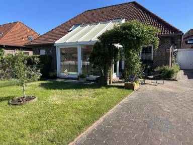 90 m² House