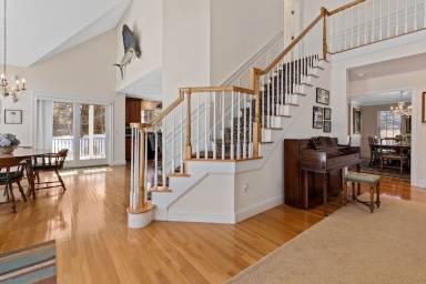 446 m² House