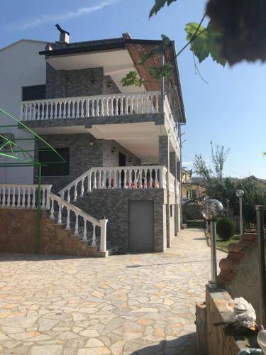 Prenočišče z zajtrkom  Berat