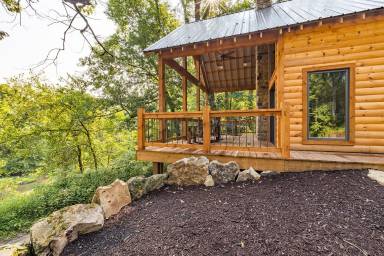 Cabin Nixa