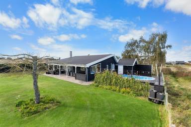 Voll ausgestattetes Ferienhaus mit Garten, Grill und Terrasse | Haustiere sind willkommen