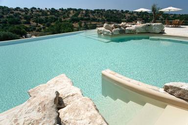 Magnifica casa con piscina, terrazza e giardino